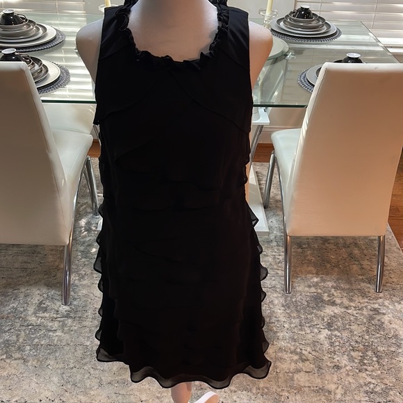 Women’s short black dress - Picture 2 of 7